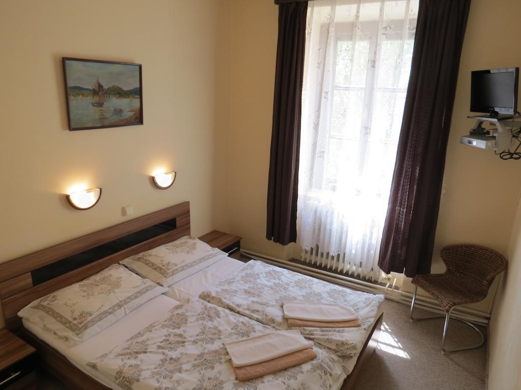 Hotel Cesky Dvur Beroun (Central Bohemian) Room photo